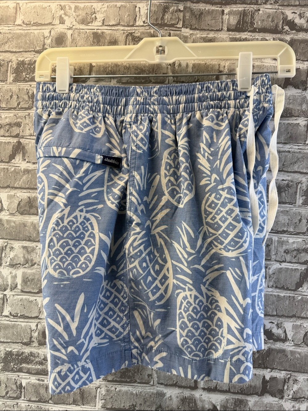 chubbies Blue Pineapple-Print Athletic Shorts